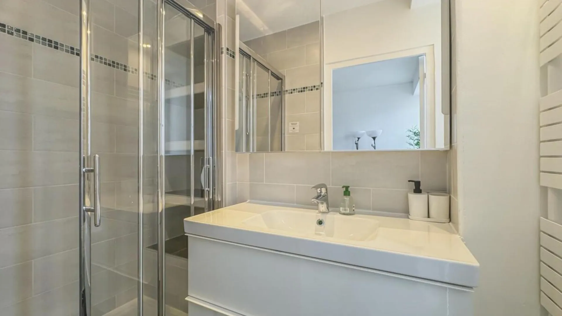 Flexliving - - Bateliere Paris